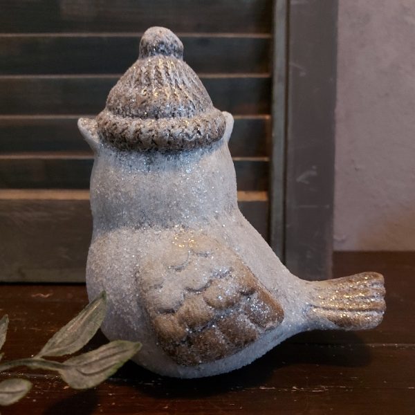 Uiltje van aardewerk in zachte winter pasteltinten, van het merk Countryfield.