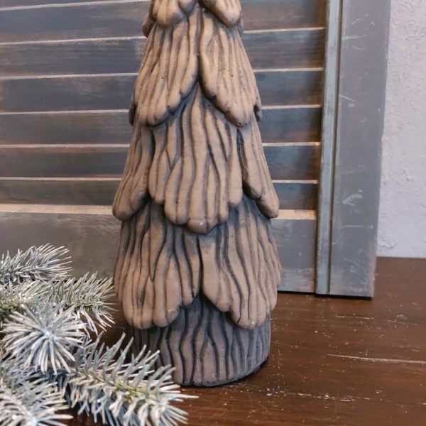 Kerstboom van aardewerk in een warm bruine gemêleerde kleur, van het merk Brynxz uit de serie Majestic Brown.