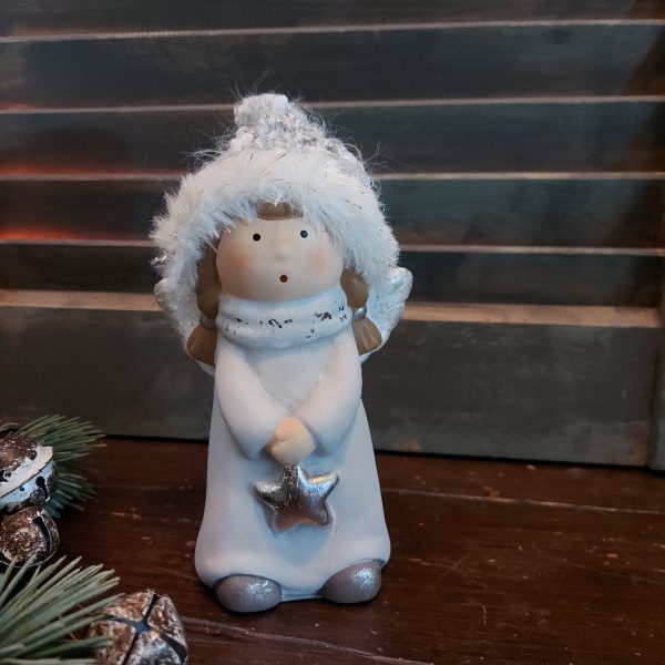 Engel met ster van polystone in winterse pastelkleuren, van het merk Countryfield.
