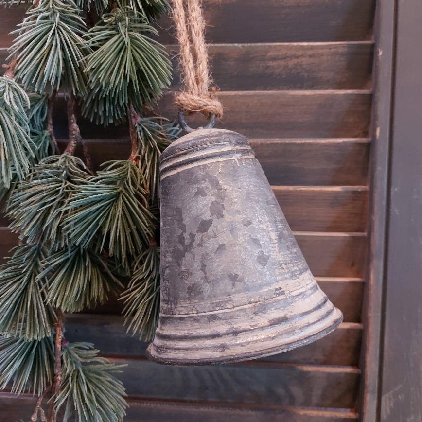 Bel van zink, kerstklok van het merk Countryfield.
