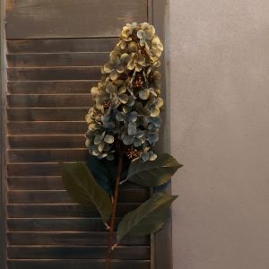 Pluim hortensia kunstbloem in een vaal groene kleur van het merk Sylxz van Brynxz.
