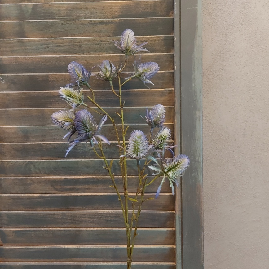 Blauwe distel kunstbloem van het merk Countryfield.