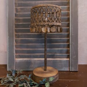 Tafellamp met LED verlichting op batterijen van metaal in een roest kleur, van het merk Countryfield.