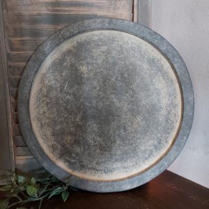 Schaal van aardewerk in grijze kleurtinten, van het merk Brynxz uit de serie Ancient Clay.