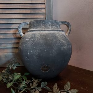 Bolvaas van aardewerk in een grijze kleur, van het merk Brynxz uit de serie Ancient Clay.