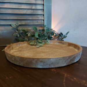 Schaal van aardewerk in zachte kleurtinten van het merk Brynxz, uit de serie Jewel.