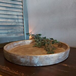 Schaal van aardewerk in zachte kleurtinten van het merk Brynxz, uit de serie Jewel.