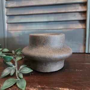 Sfeerlicht van aardewerk in een warm bruine kleur, van het merk Brynxz uit de serie Majestic Brown.