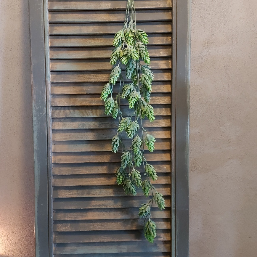 Hop kunstplant met lange groene takken, van het merk Countryfield.