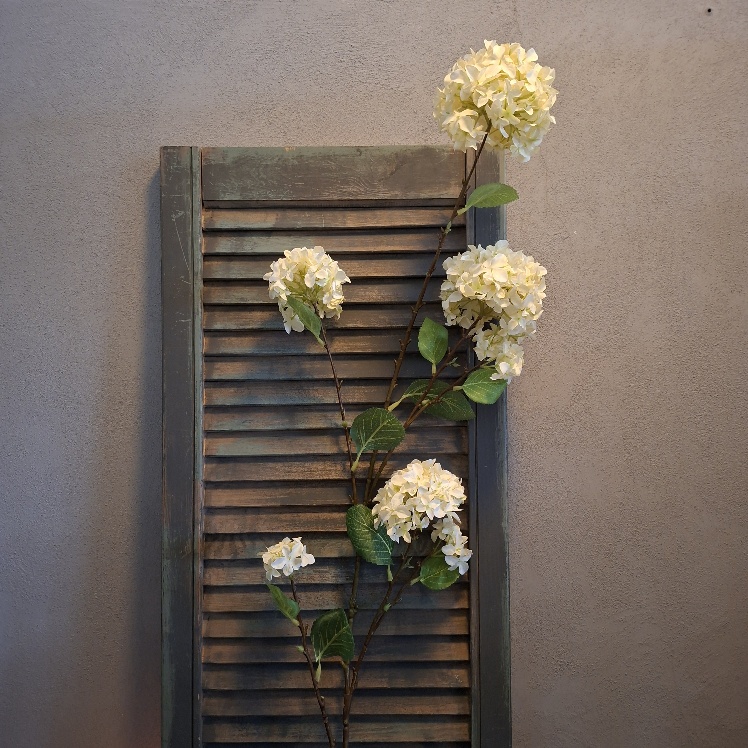 Sneeuwbal kunstbloem met bloemen in een witte kleur, van het merk Sylxz.