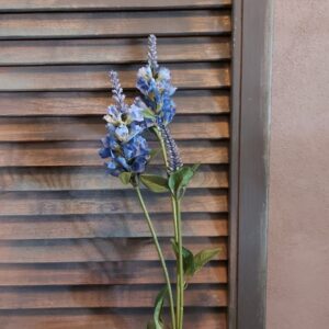 Ereprijs kunstbloem met bloemen in een zacht blauwe kleur, van het merk Sylxz.