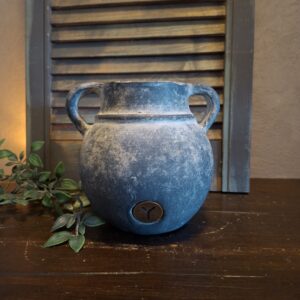 Bolvaas van aardewerk in een grijze kleur, van het merk Brynxz uit de serie Ancient Clay.