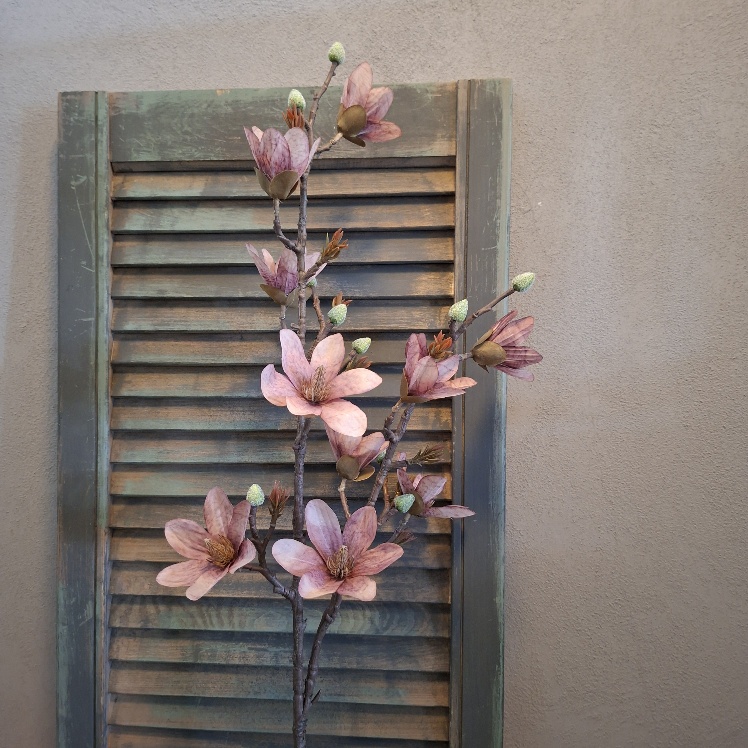 Magnolia kunstbloem met bloemen in een oudroze kleur, van het merk Sylxz.