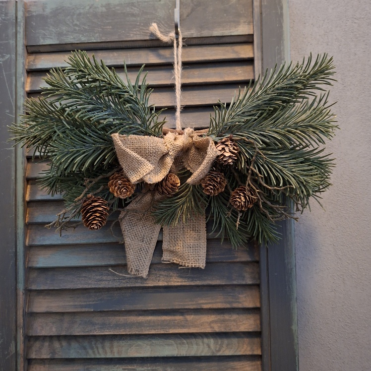 Kerst toef Picea dennentak met vruchten, van het merk Countryfield.