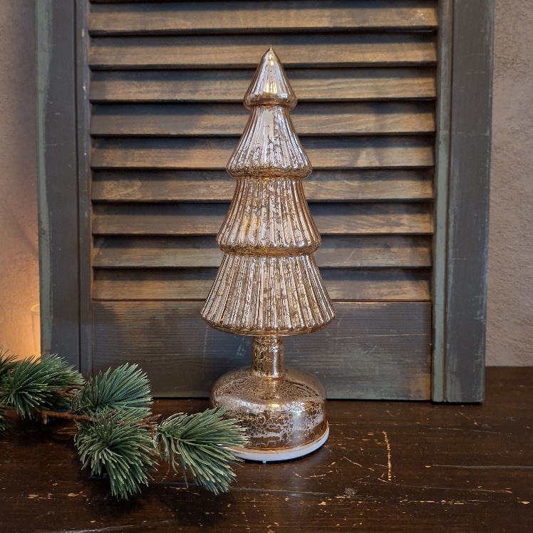Roterende kerstboom met LED verlichting, van het merk Countryfield.